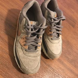 Nike Shoes - Nike AirMax Nike Shoes - Nike AirMax